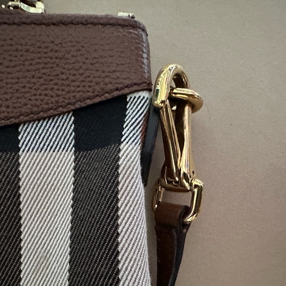 Burberry Derby Peyton House Check Coated Canvas Crossbody Mini Bag - Picture 4 of 6